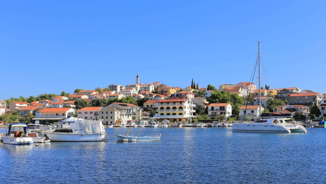Apartments With A Parking Space Seget Vranjica, Trogir - 8507 Exterior photo